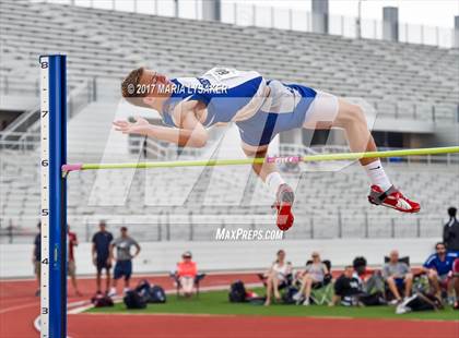 Thumbnail 3 in UIL Regional Track & Field Meet R3 photogallery.