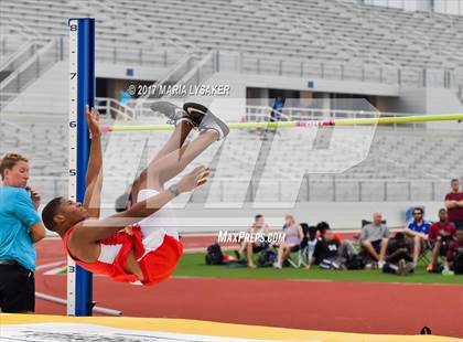 Thumbnail 3 in UIL Regional Track & Field Meet R3 photogallery.