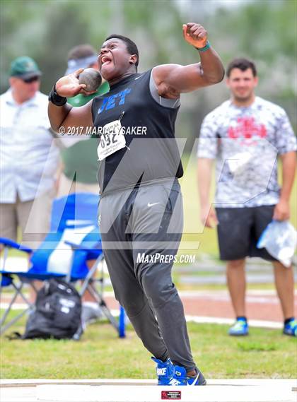 Thumbnail 1 in UIL Regional Track & Field Meet R3 photogallery.