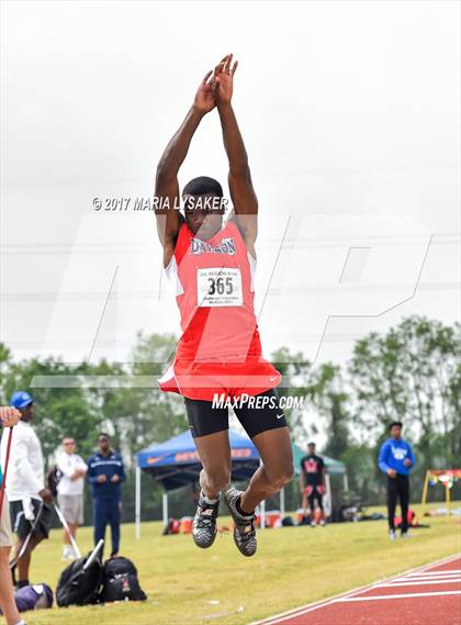 Thumbnail 3 in UIL Regional Track & Field Meet R3 photogallery.