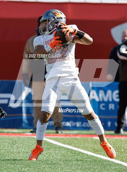 Thumbnail 1 in Skyridge vs. Corner Canyon (UHSAA 6A Final) photogallery.