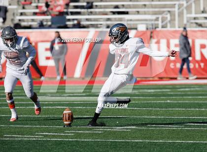 Thumbnail 1 in Skyridge vs. Corner Canyon (UHSAA 6A Final) photogallery.