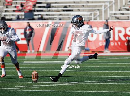 Thumbnail 3 in Skyridge vs. Corner Canyon (UHSAA 6A Final) photogallery.