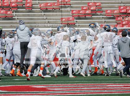Thumbnail 2 in Skyridge vs. Corner Canyon (UHSAA 6A Final) photogallery.