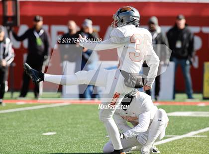 Thumbnail 3 in Skyridge vs. Corner Canyon (UHSAA 6A Final) photogallery.