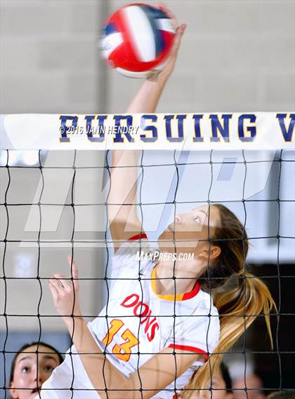 Thumbnail 2 in Valley Christian vs. Cathedral Catholic (CIF State D2 Final) photogallery.