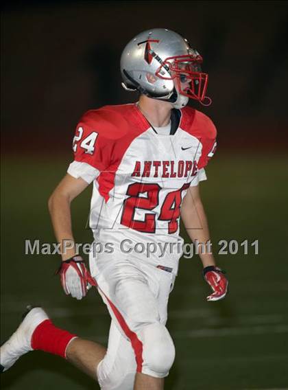 Thumbnail 1 in Antelope @ Cordova photogallery.