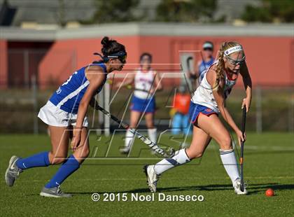 Thumbnail 1 in St. Ignatius vs Gilroy photogallery.
