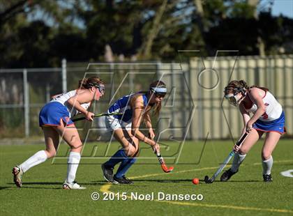 Thumbnail 2 in St. Ignatius vs Gilroy photogallery.