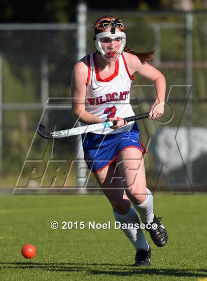 Thumbnail 2 in St. Ignatius vs Gilroy photogallery.