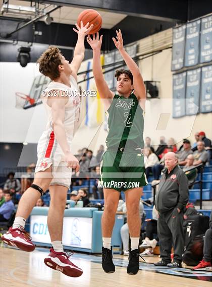 Thumbnail 2 in Mater Dei vs. Edison (CDM Beach Bash Tournament) photogallery.
