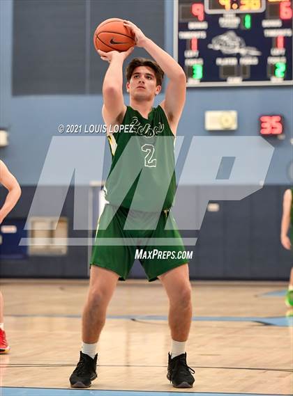 Thumbnail 1 in Mater Dei vs. Edison (CDM Beach Bash Tournament) photogallery.