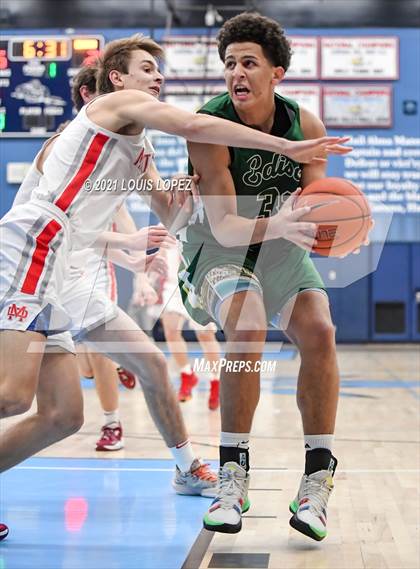 Thumbnail 2 in Mater Dei vs. Edison (CDM Beach Bash Tournament) photogallery.