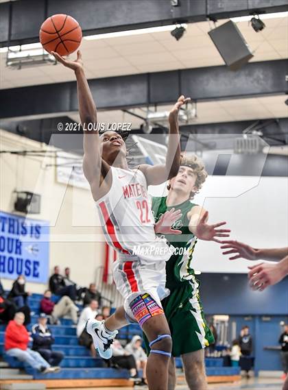 Thumbnail 3 in Mater Dei vs. Edison (CDM Beach Bash Tournament) photogallery.