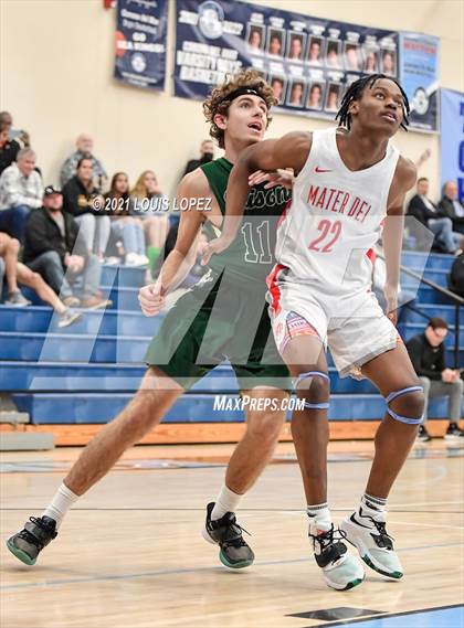 Thumbnail 1 in Mater Dei vs. Edison (CDM Beach Bash Tournament) photogallery.