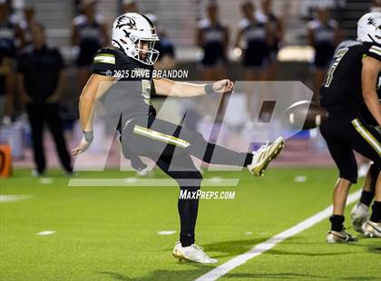 Thumbnail 3 in Saugus @ Oak Park photogallery.