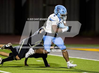 Thumbnail 2 in Saugus @ Oak Park photogallery.