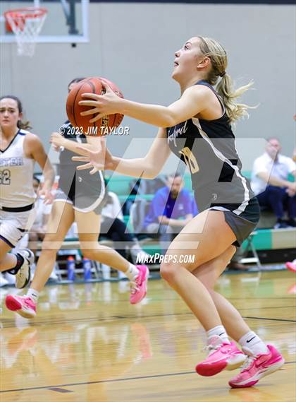 Thumbnail 2 in Peaster vs Graford (Relentless Runnin' Cats Classic) photogallery.