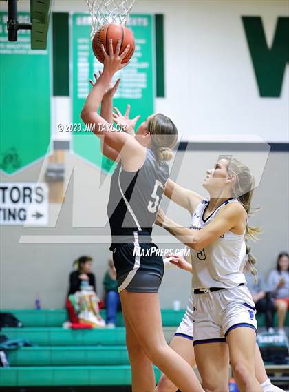Thumbnail 1 in Peaster vs Graford (Relentless Runnin' Cats Classic) photogallery.