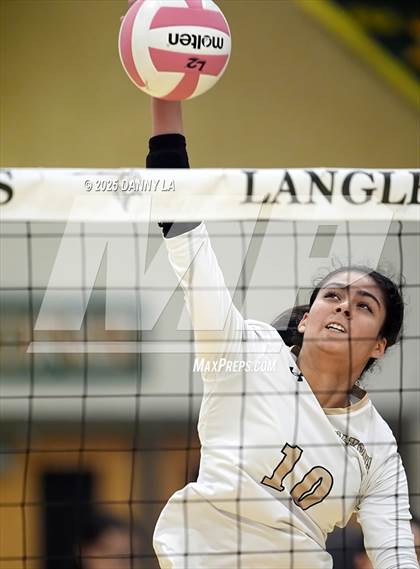 Thumbnail 1 in Washington-Liberty @ Langley photogallery.