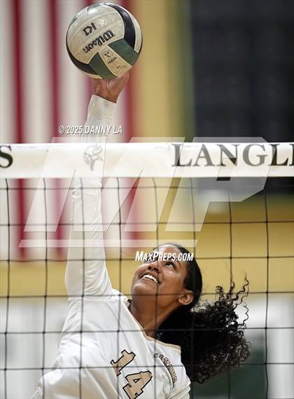 Thumbnail 2 in Washington-Liberty @ Langley photogallery.