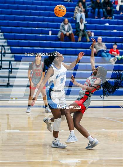 Thumbnail 3 in Pope vs Archer (Hounds Holiday Hoop Classic Final) photogallery.