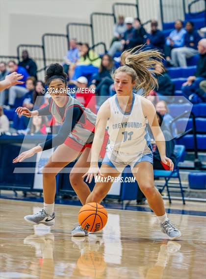 Thumbnail 1 in Pope vs Archer (Hounds Holiday Hoop Classic Final) photogallery.