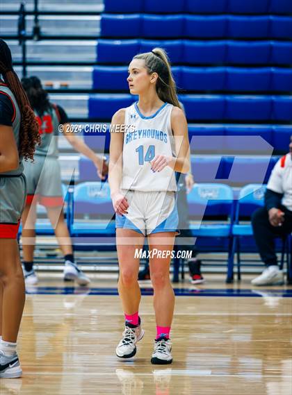 Thumbnail 2 in Pope vs Archer (Hounds Holiday Hoop Classic Final) photogallery.