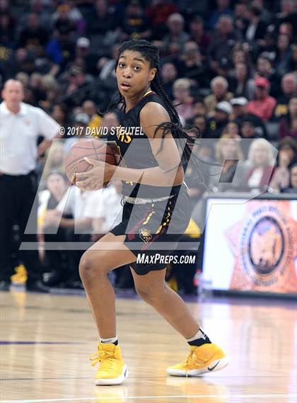 Thumbnail 1 in Clovis West vs. Archbishop Mitty (CIF State Open Division Final) photogallery.