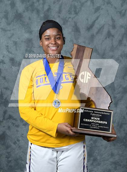 Thumbnail 3 in Oakland Tech (CIF State D4 Award Photos) photogallery.