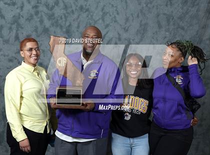 Thumbnail 2 in Oakland Tech (CIF State D4 Award Photos) photogallery.