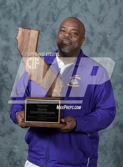 Thumbnail 1 in Oakland Tech (CIF State D4 Award Photos) photogallery.