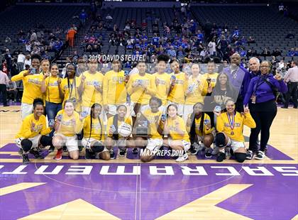 Thumbnail 3 in Oakland Tech (CIF State D4 Award Photos) photogallery.