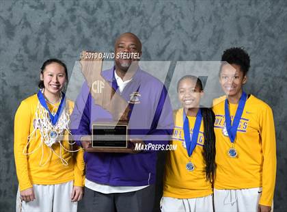 Thumbnail 1 in Oakland Tech (CIF State D4 Award Photos) photogallery.