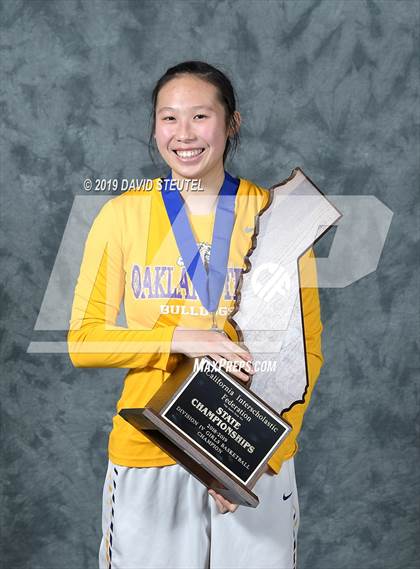 Thumbnail 1 in Oakland Tech (CIF State D4 Award Photos) photogallery.