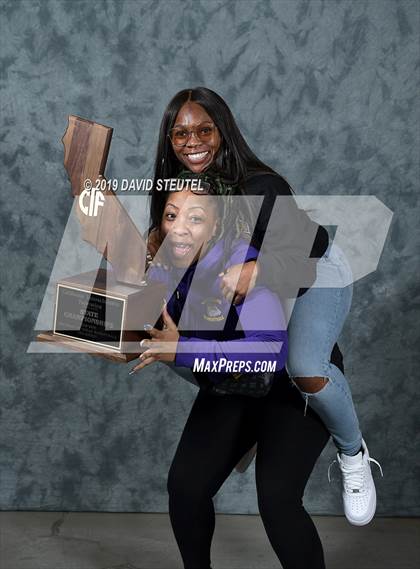 Thumbnail 2 in Oakland Tech (CIF State D4 Award Photos) photogallery.