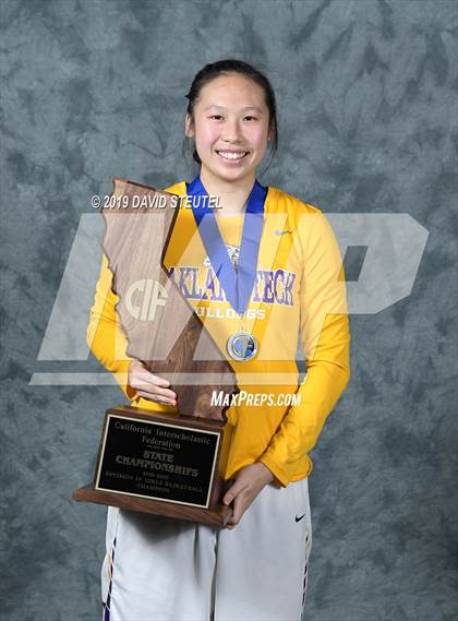 Thumbnail 3 in Oakland Tech (CIF State D4 Award Photos) photogallery.
