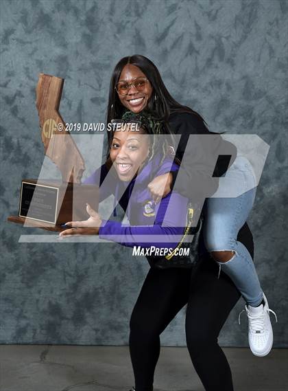 Thumbnail 1 in Oakland Tech (CIF State D4 Award Photos) photogallery.