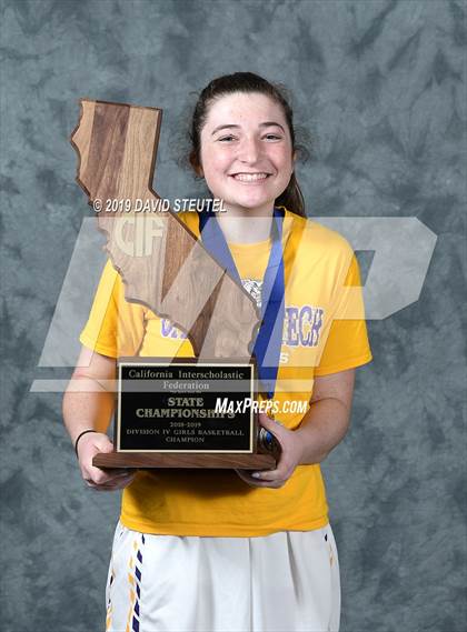 Thumbnail 3 in Oakland Tech (CIF State D4 Award Photos) photogallery.