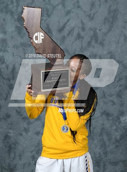 Thumbnail 3 in Oakland Tech (CIF State D4 Award Photos) photogallery.