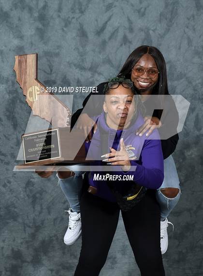 Thumbnail 2 in Oakland Tech (CIF State D4 Award Photos) photogallery.