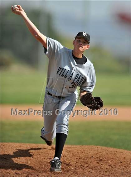 Thumbnail 1 in Villa Park @ Brea Olinda photogallery.