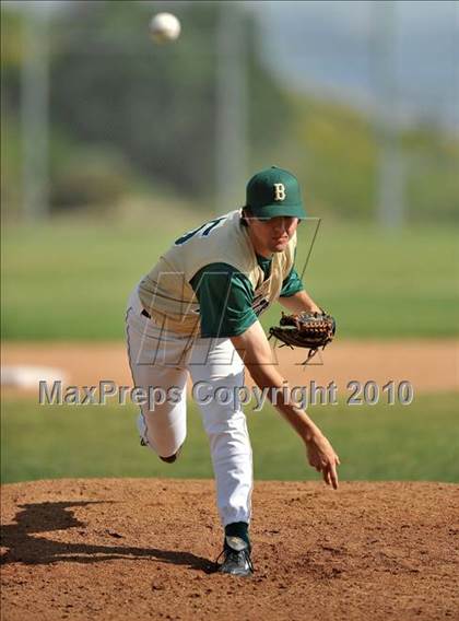 Thumbnail 3 in Villa Park @ Brea Olinda photogallery.