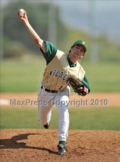 Thumbnail 2 in Villa Park @ Brea Olinda photogallery.