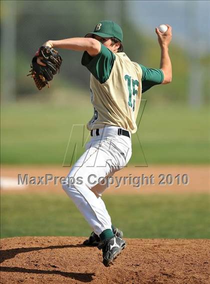 Thumbnail 2 in Villa Park @ Brea Olinda photogallery.