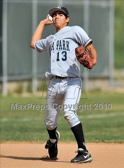 Thumbnail 1 in Villa Park @ Brea Olinda photogallery.