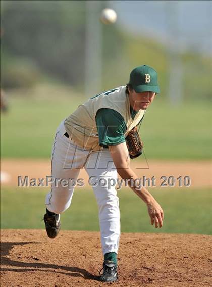 Thumbnail 1 in Villa Park @ Brea Olinda photogallery.