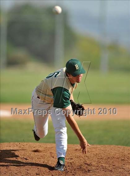 Thumbnail 2 in Villa Park @ Brea Olinda photogallery.