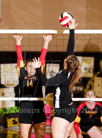 Thumbnail 1 in Oakdale @ Enochs photogallery.