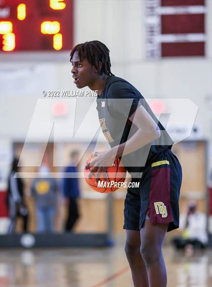 Thumbnail 1 in Mount Vernon vs. Newburgh Free Academy (NYSPHSAA Class AA Regional Semifinal) photogallery.